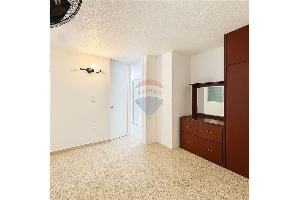 Villa - For Sale - Jard De Vega Baja, Vega Baja, Puerto Rico - 8 - 90156045-48