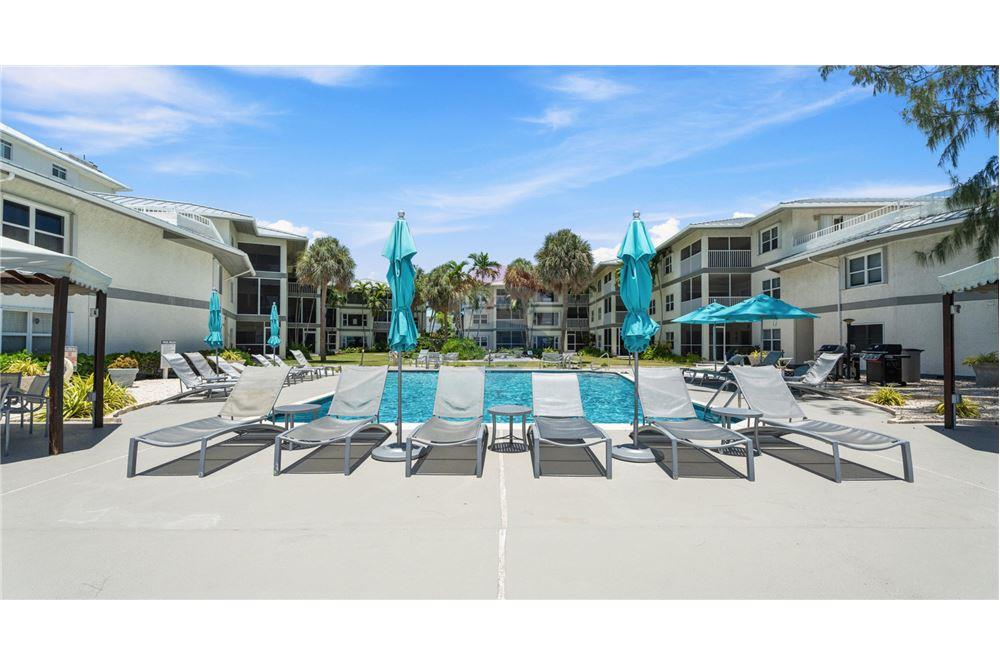 Condo/Apartment - For Sale - W Bay Bch South, Seven Mile, Cayman Islands - 22 - 90146042-56