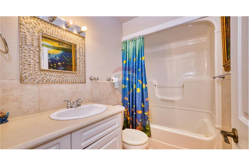 Appartement - Te Koop - South Sound, South Sound, Cayman Islands - 15 - 90146002-460