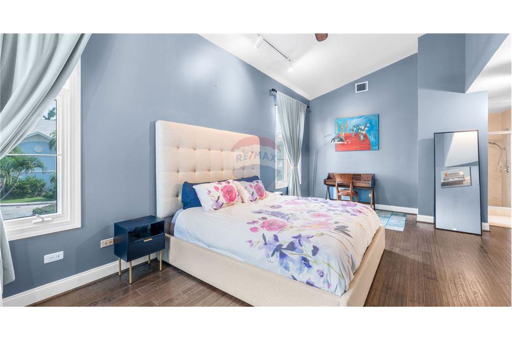 Condo/Apartment - For Sale - W Bay Bch South, Seven Mile, Cayman Islands - 44 - 90146034-175