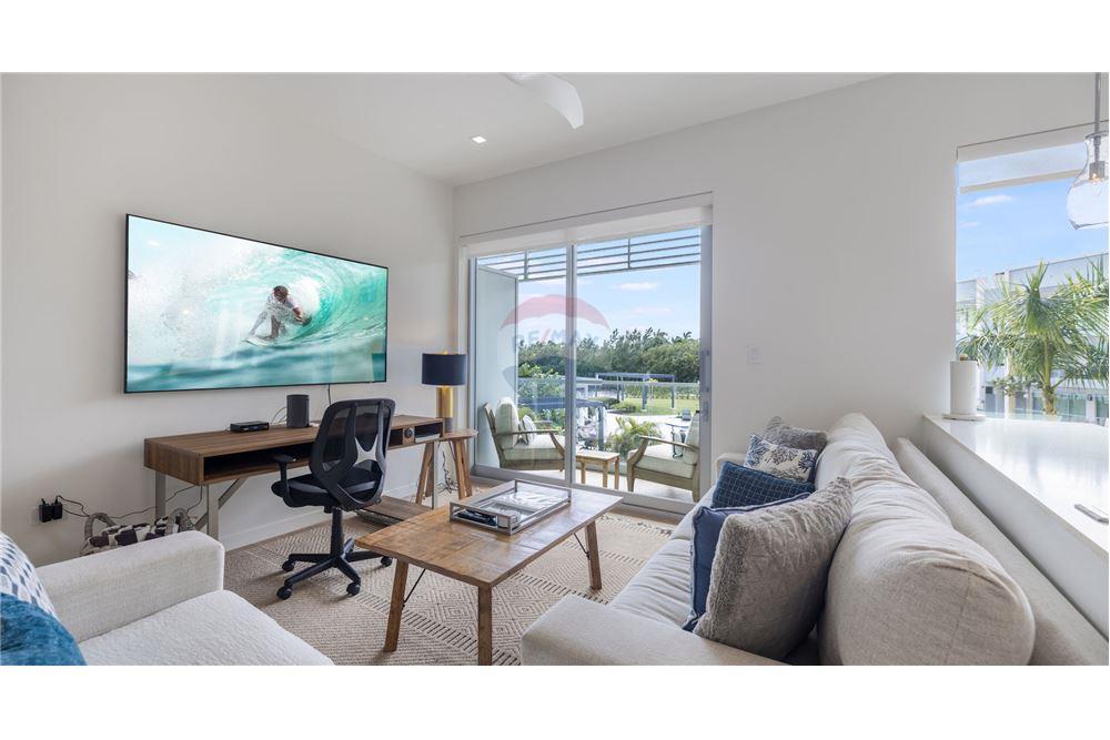 Condo/Apartment - For Sale - W Bay Bch South, Seven Mile, Cayman Islands - 4 - 90146051-40