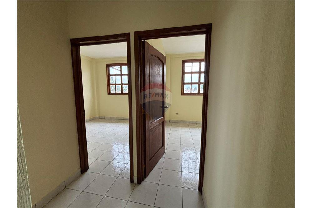 Local Comercial - Venta - Quetzaltenango, Quetzaltenango, Guatemala - 5 - 901011001-19