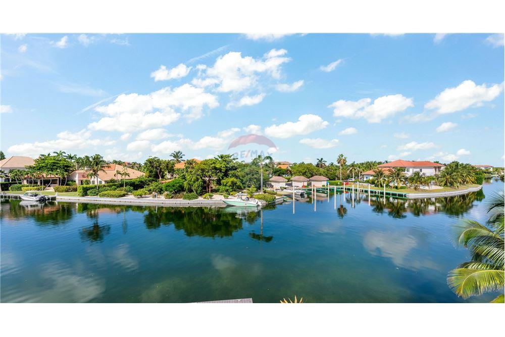 Villa - Venta - W Bay Bch North, West Bay, Islas Caimán - 30 - 90146034-194