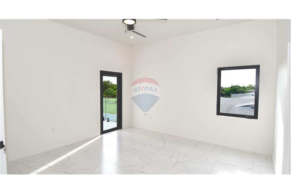 Residential - Villa - W Bay Bch West, West Bay, Cayman Islands - Caribbean & Central Ameri - 21 - 90146010-283