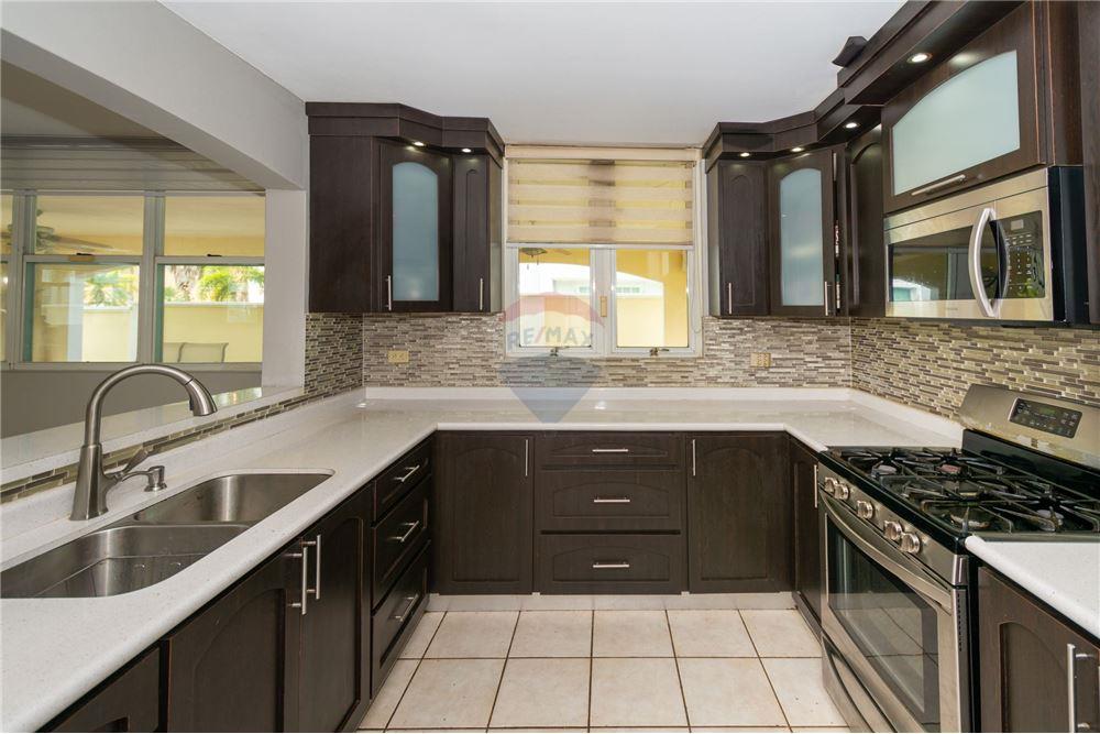 Villa - Venta - URB Las Palmas Cerro Gordo, Vega Alta, Puerto Rico - 8 - 90107007-116