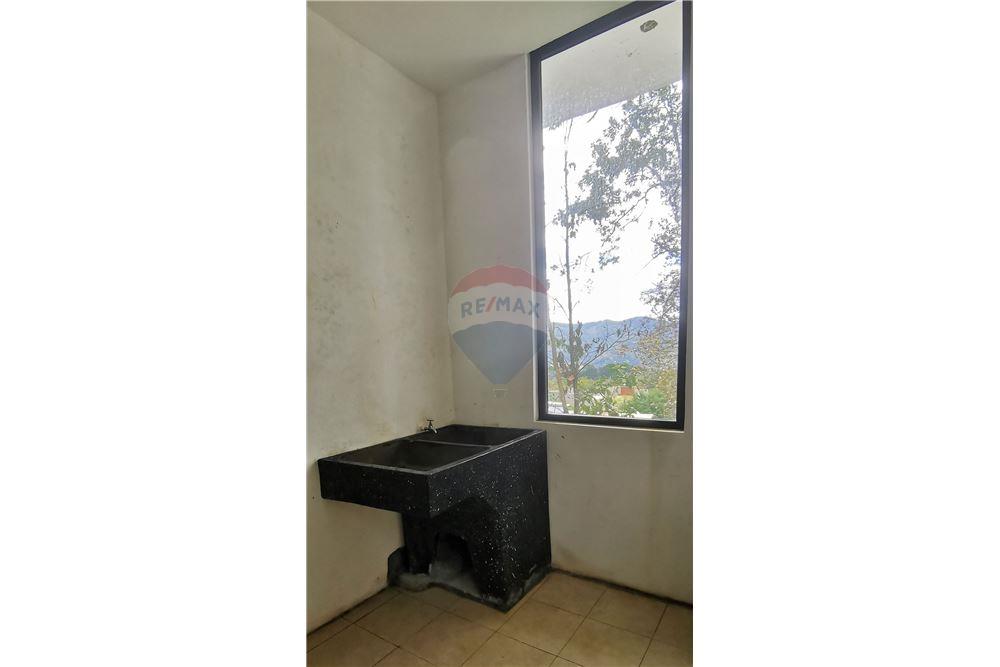 Villa - Venta - San Lucas Sacatepéquez, Sacatepéquez, Guatemala - 14 - 902691017-12