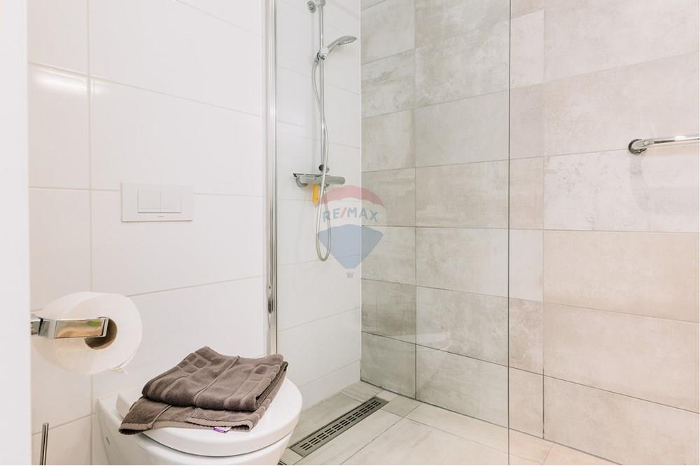 Condo/Apartment - For Sale - Belnem, Bonaire, Bonaire - 122 bathroom b.jpg - 900171011-84