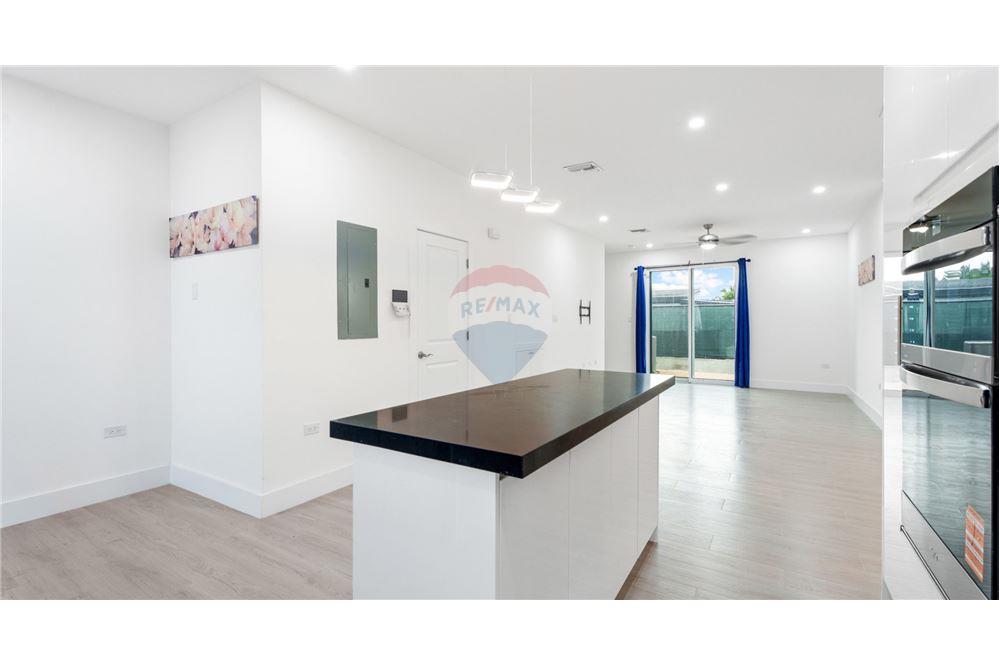 Condo/Apartment - For Sale - George Town, Grand Cayman, Cayman Islands - 4 - 90146018-316