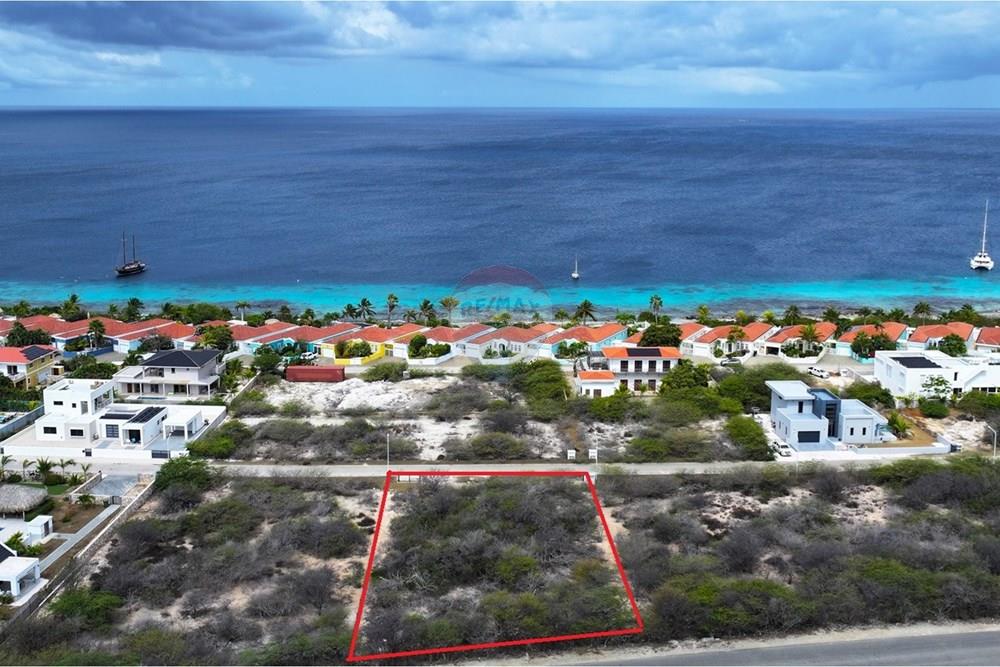 Crown Ridge 42 - Last Building Lots Steps from the Ocean in Sabadeco