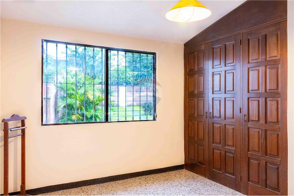 Villa - Venta - Zona 16, Guatemala, Guatemala - 11 - 902611001-86