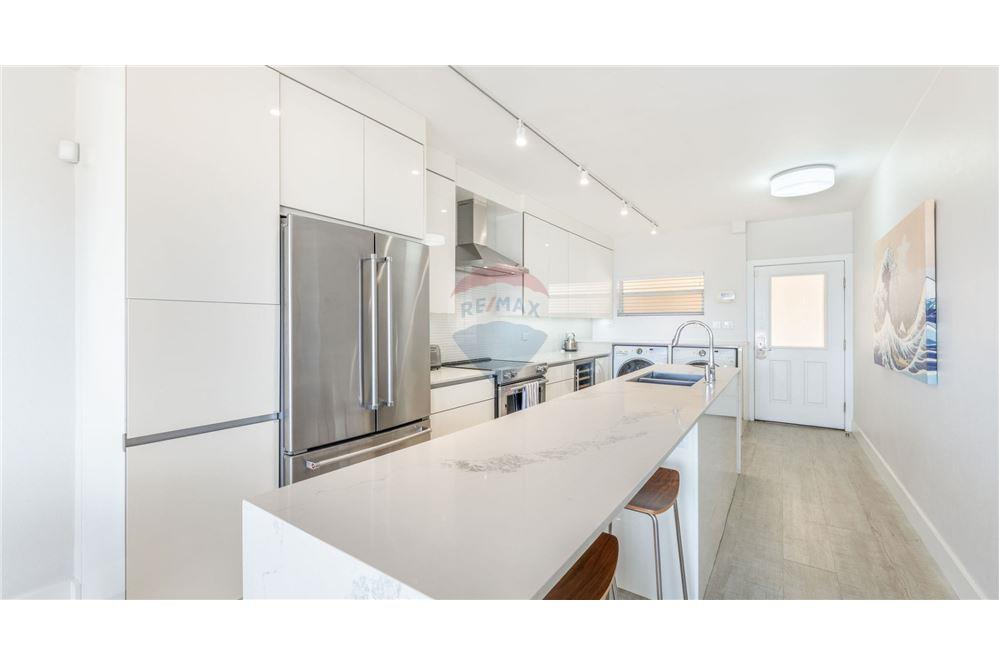 Condo/Apartment - For Sale - W Bay Bch South, Seven Mile, Cayman Islands - 9 - 90146034-181
