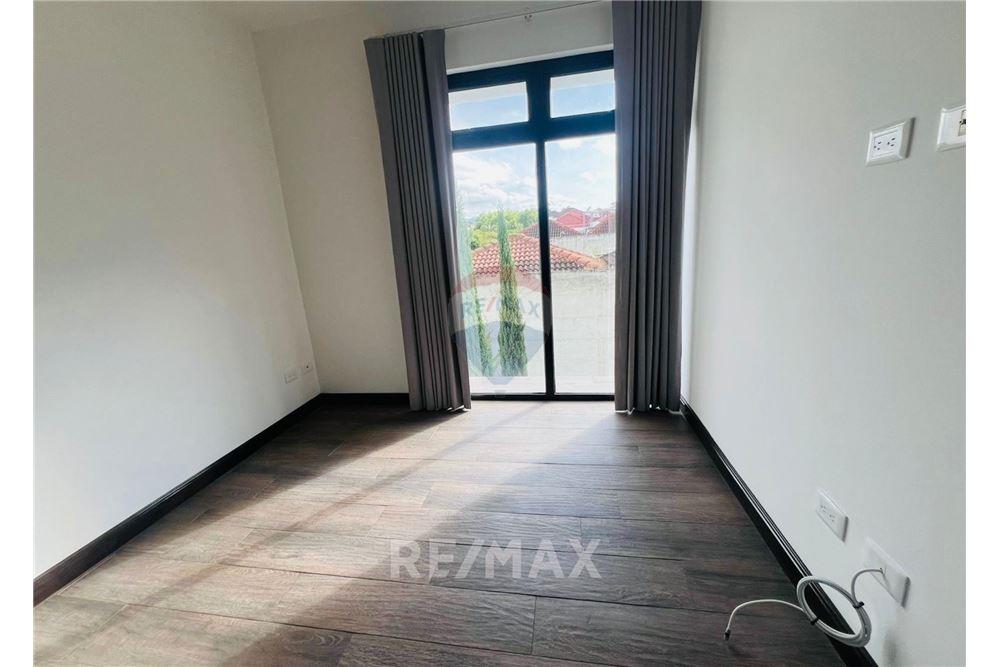 Condo/Apartment - For Sale - Zona 16, Guatemala, Guatemala - 3 - 902611005-3