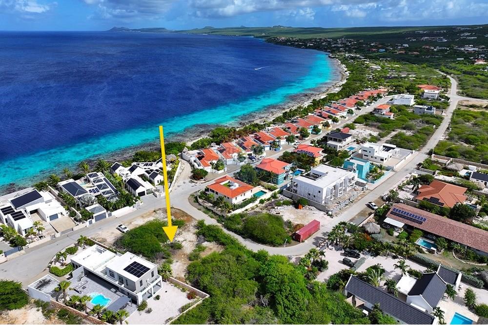 Land - For Sale - Sabadeco, Bonaire, Bonaire - 011 drone f (with arrow).jpg - 900171011-91