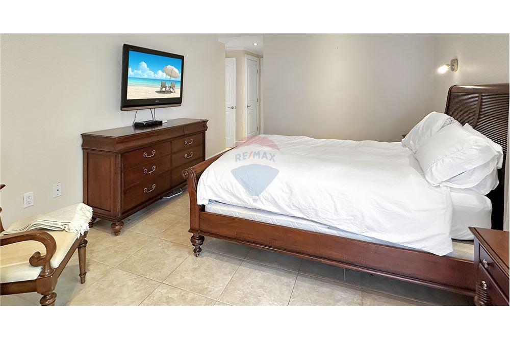 Appartement - Te Koop - W Bay Bch South, Seven Mile, Cayman Islands - 30 - 90146011-182