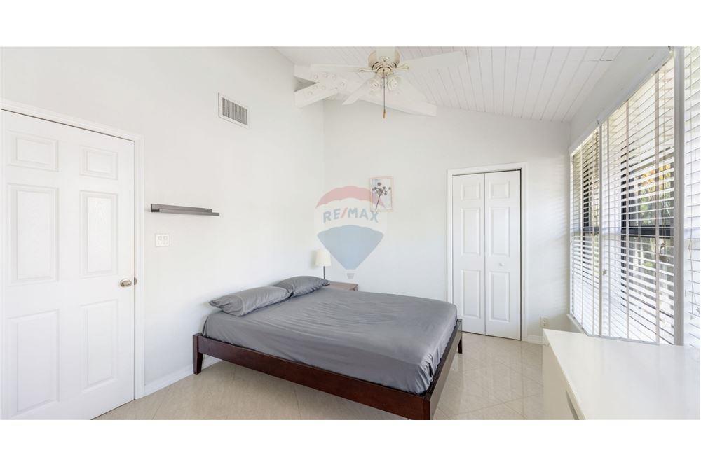 Appartement - Te Koop - South Sound, South Sound, Cayman Islands - 23 - 90146034-182