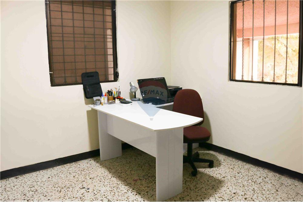 Villa - Venta - Zona 16, Guatemala, Guatemala - 3 - 902611001-86