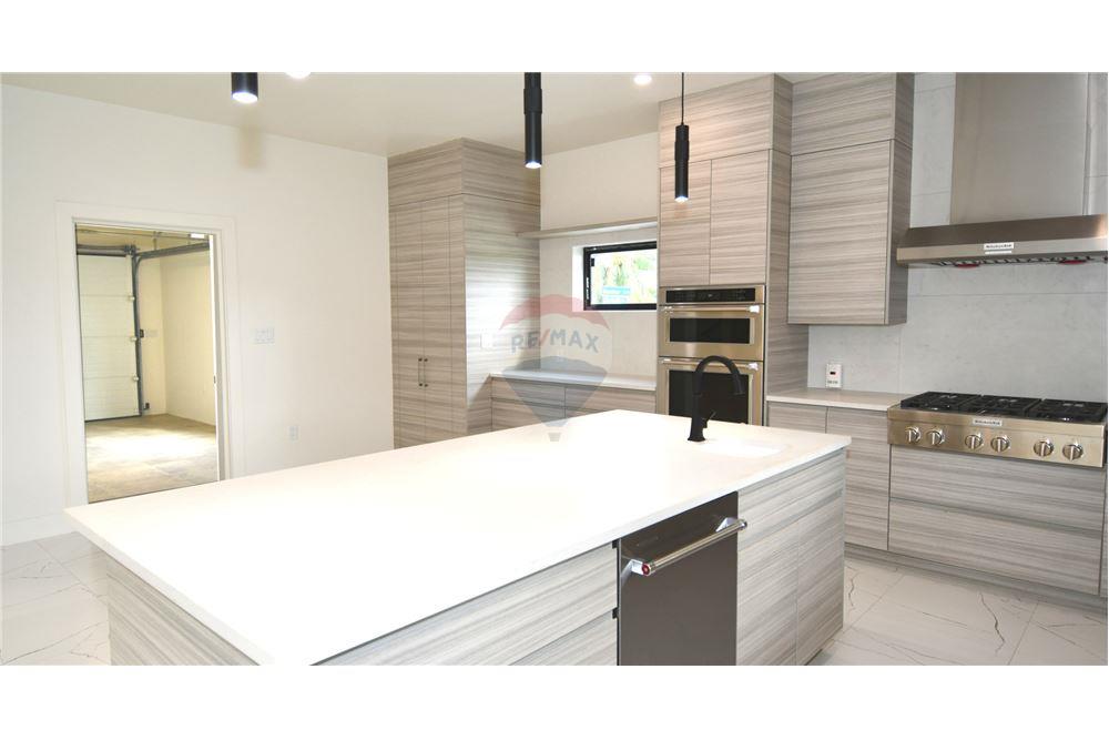 Residential - Villa - W Bay Bch West, West Bay, Cayman Islands - Caribbean & Central Ameri - 9 - 90146010-283