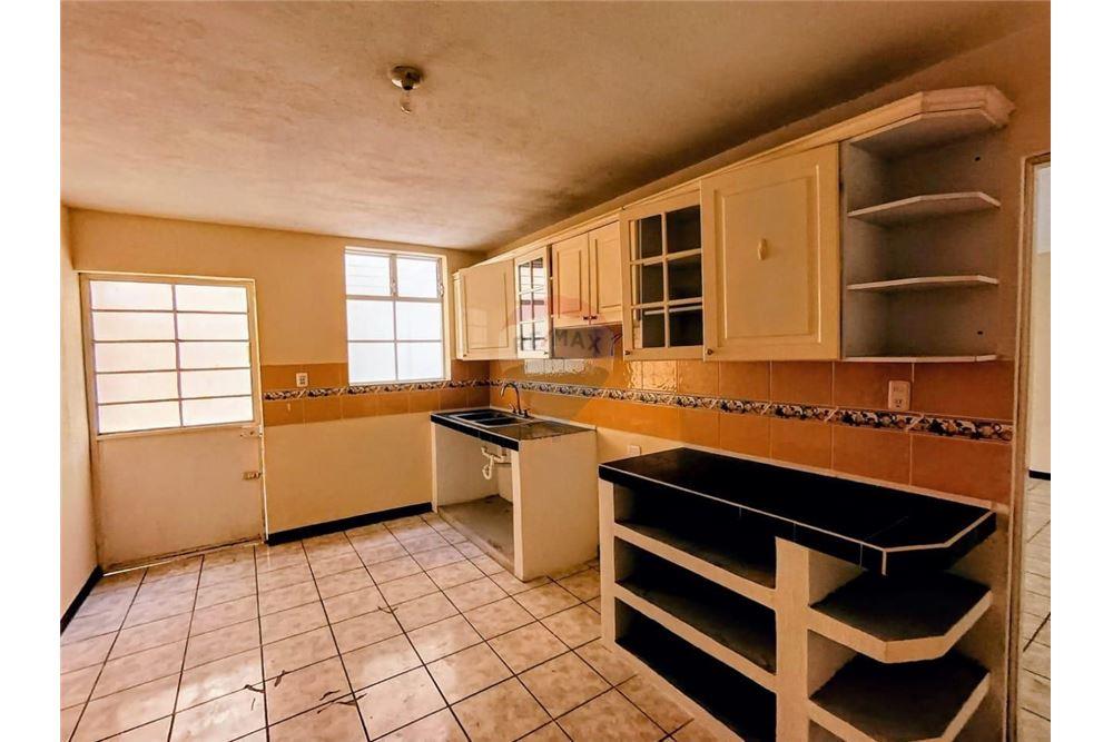 Villa - For Sale - San Lucas Sacatepéquez, Sacatepéquez, Guatemala - 2 - 90129016-37