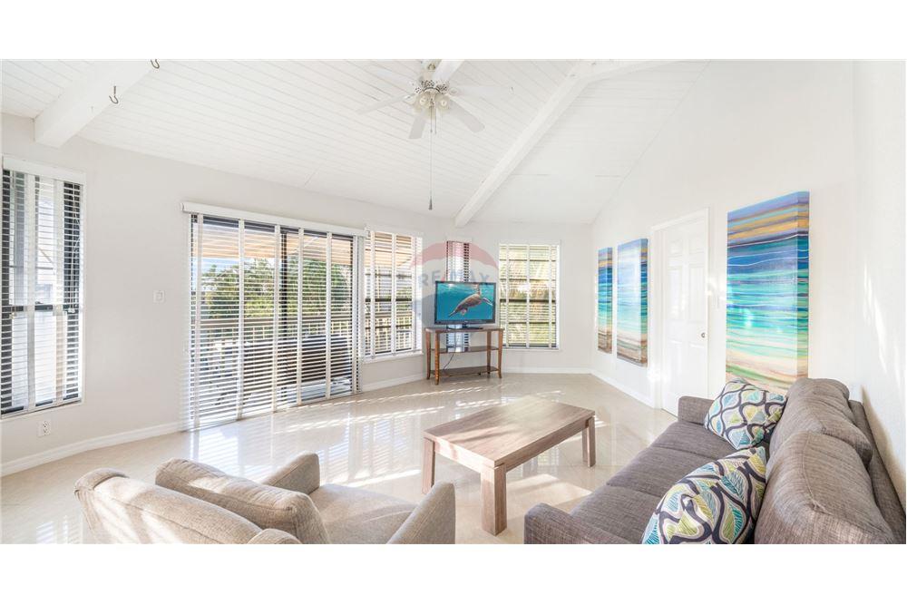 Appartement - Te Koop - South Sound, South Sound, Cayman Islands - 8 - 90146034-182