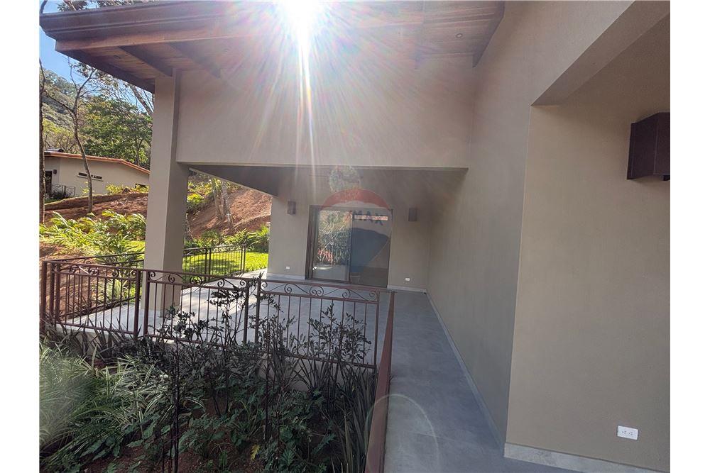 Residenziale - Villa - Atenas, Alajuela- Atenas, Costa Rica - Caribbean & Central Ameri - 10 - 90128002-1004