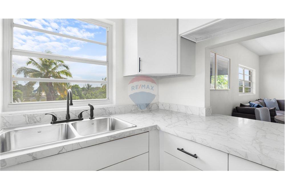 Appartement - Te Koop - W Bay Bch West, West Bay, Cayman Islands - 7 - 90146012-244