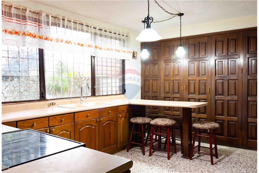 Villa - Venta - Zona 16, Guatemala, Guatemala - 4 - 902611001-86