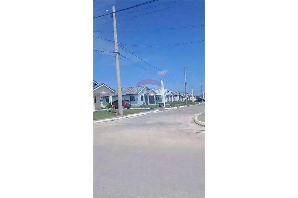 Villa - For Sale - Innswood, Saint Catherine, Jamaica - 1 - 901321004-4