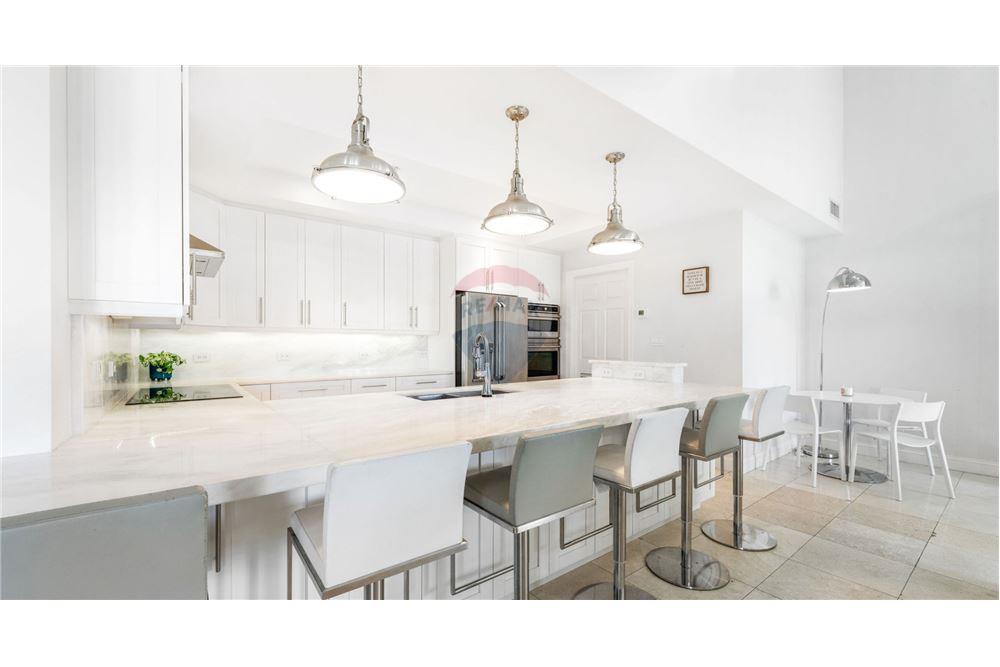 Condo/Apartment - For Sale - W Bay Bch South, Seven Mile, Cayman Islands - 9 - 90146034-175