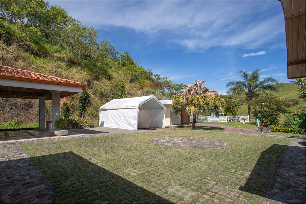 Residenziale - Villa - Atenas, Alajuela- Atenas, Costa Rica - Caribbean & Central Ameri - 11 - 90128002-996