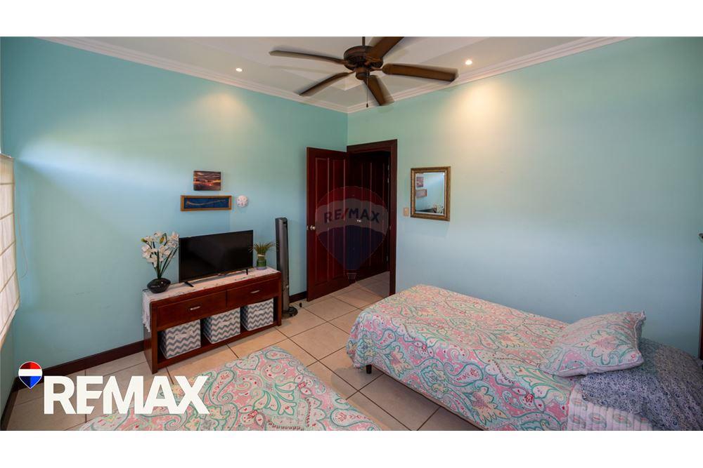 Résidentiel - Maison / Villa - Parrita - Esterillos, Puntarenas - Parrita, Costa Rica - Caribbean & Central Ameri - 10 - 90168013-181