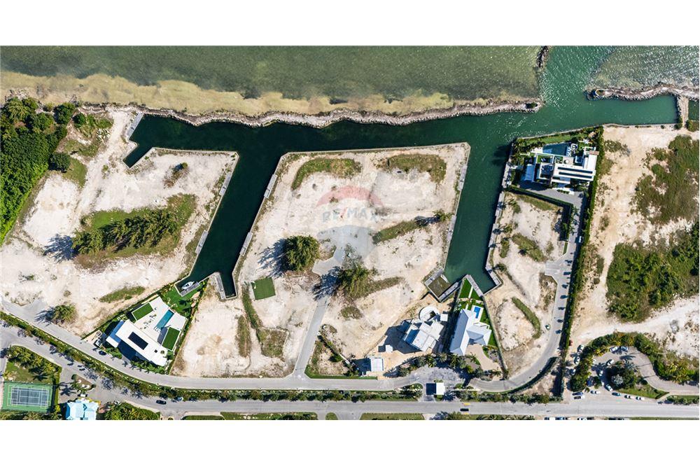 Commercial - Land - W Bay Bch North, West Bay, Cayman Islands - Caribbean & Central Ameri - 9 - 90146001-238