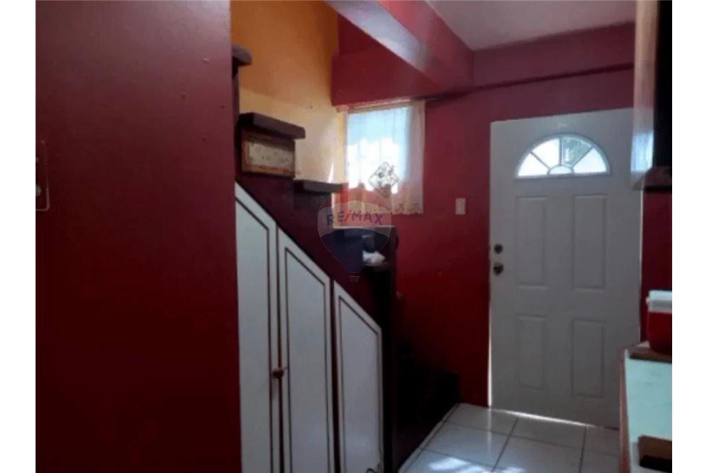 Tussenwoning - Te Koop - Arima, Arima, Trinidad and Tobago - 10 - 90155110-162