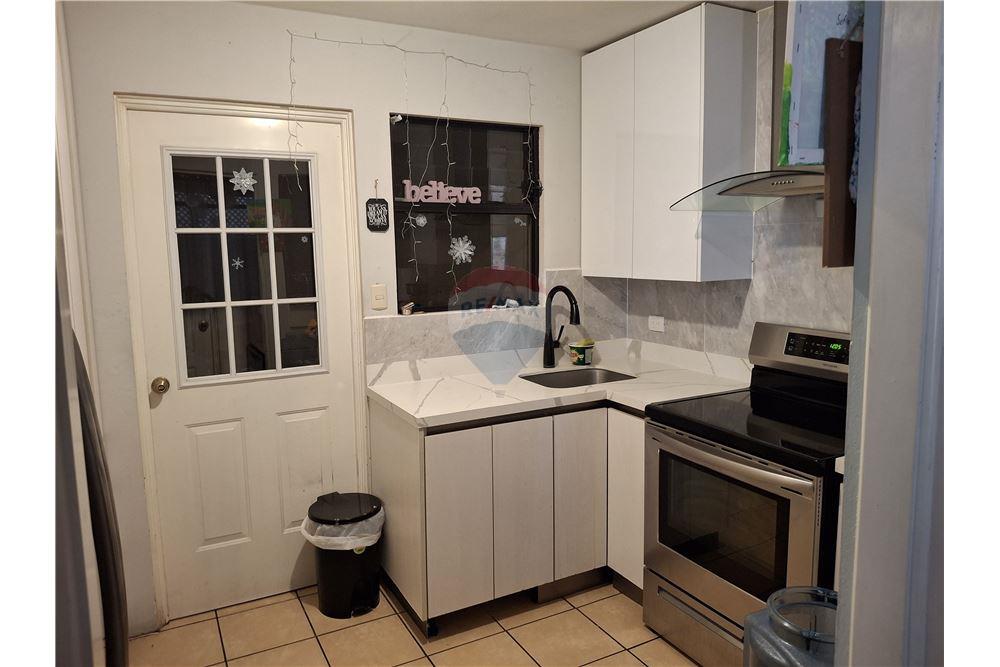 Villa - Venta - Mixco, Guatemala, Guatemala - 1 - 902091021-6