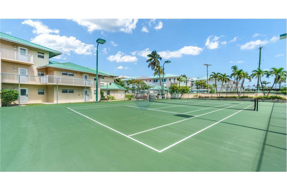 Condo/Apartment - For Sale - W Bay Bch South, Seven Mile, Cayman Islands - 42 - 90146034-181