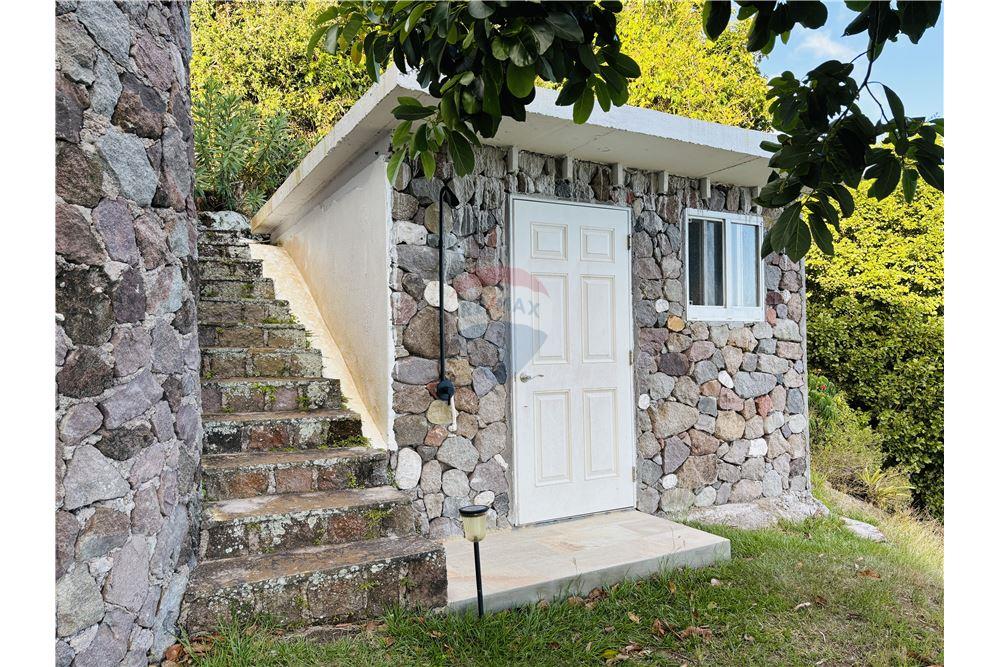 Villa - Te Koop - Dawn Beach, St Maarten, St. Maarten - 13 - 90144016-16