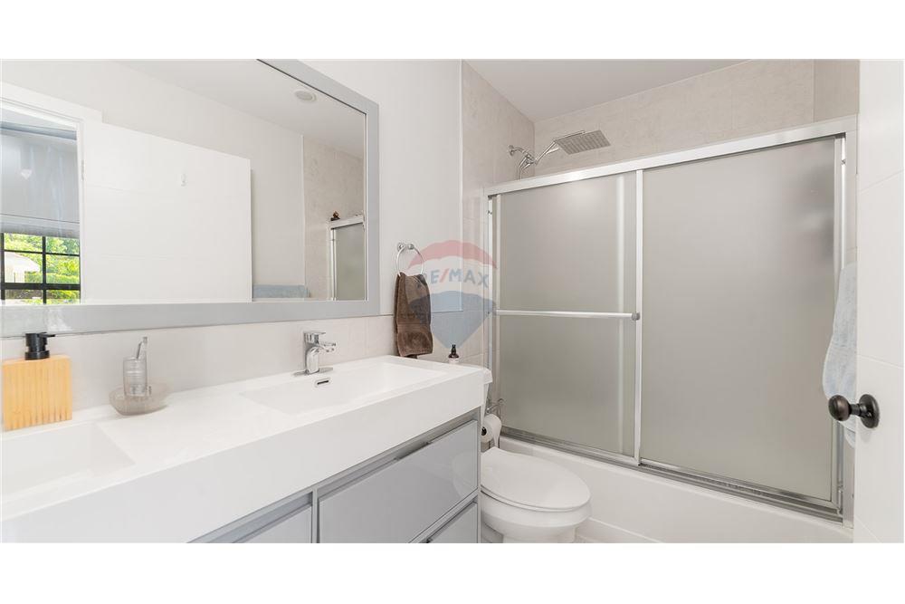 Apartamento/Condominio - Venta - W Bay Bch West, West Bay, Islas Caimán - 13 - 90146042-55