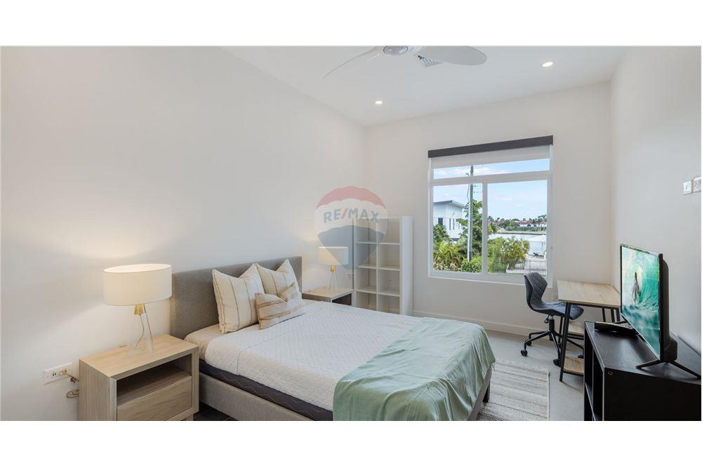 Appartement - Te Koop - W Bay Bch North, West Bay, Cayman Islands - 17 - 90146012-240