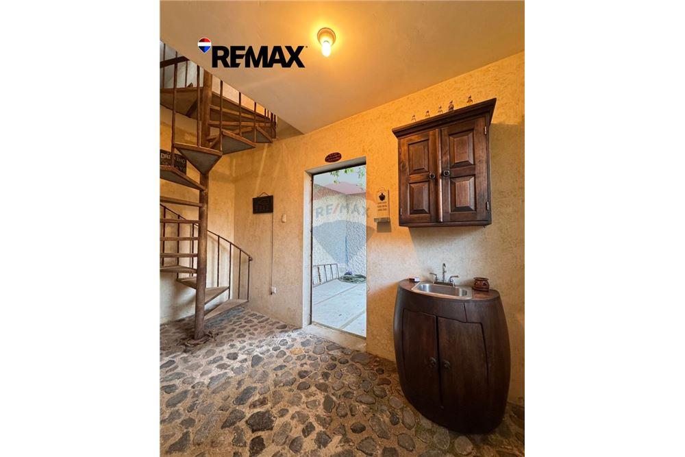 Villa - For Sale - Mixco, Guatemala, Guatemala - 25 - 902691016-5