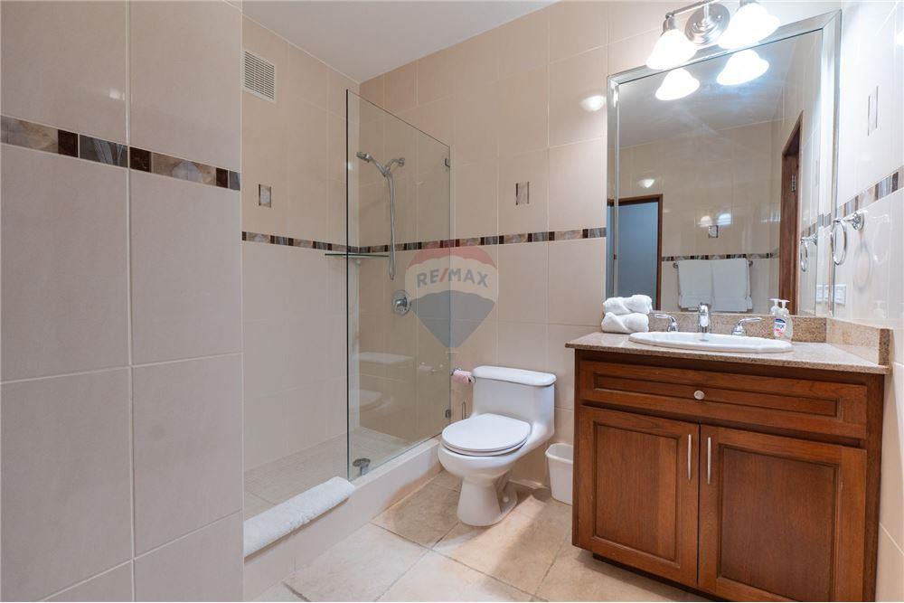 Condo/Apartment - For Sale - Cupecoy, St Maarten, St. Maarten - 13 - 90144022-1