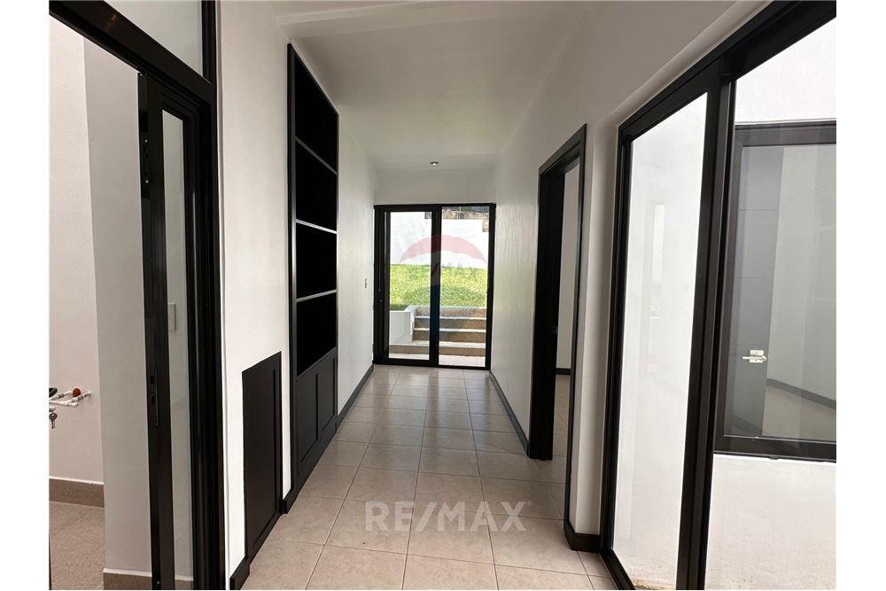 Villa - Venta - Fraijanes, Guatemala, Guatemala - 5 - 902611006-10