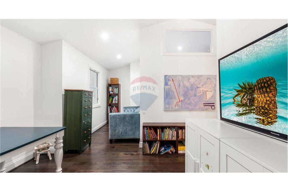 Condo/Apartment - For Sale - W Bay Bch South, Seven Mile, Cayman Islands - 39 - 90146034-175