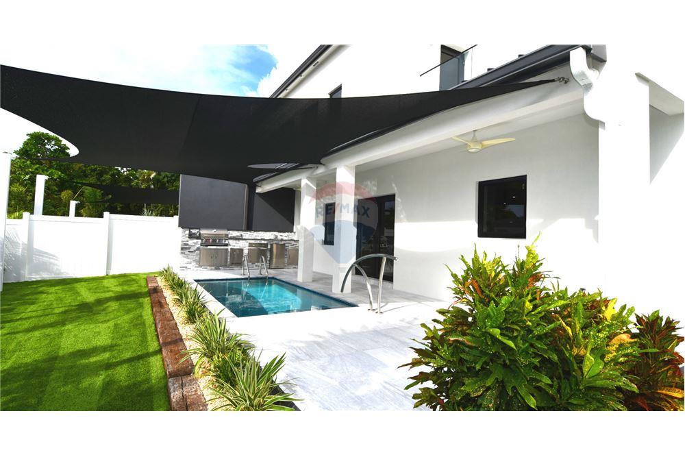 Residential - Villa - W Bay Bch West, West Bay, Cayman Islands - Caribbean & Central Ameri - 3 - 90146010-283