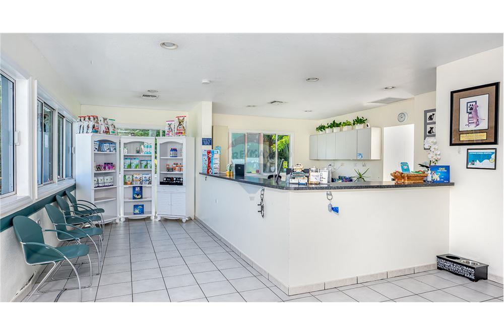 Commercial/Retail - For Sale - George Town, Grand Cayman, Cayman Islands - 10 - 90146001-235