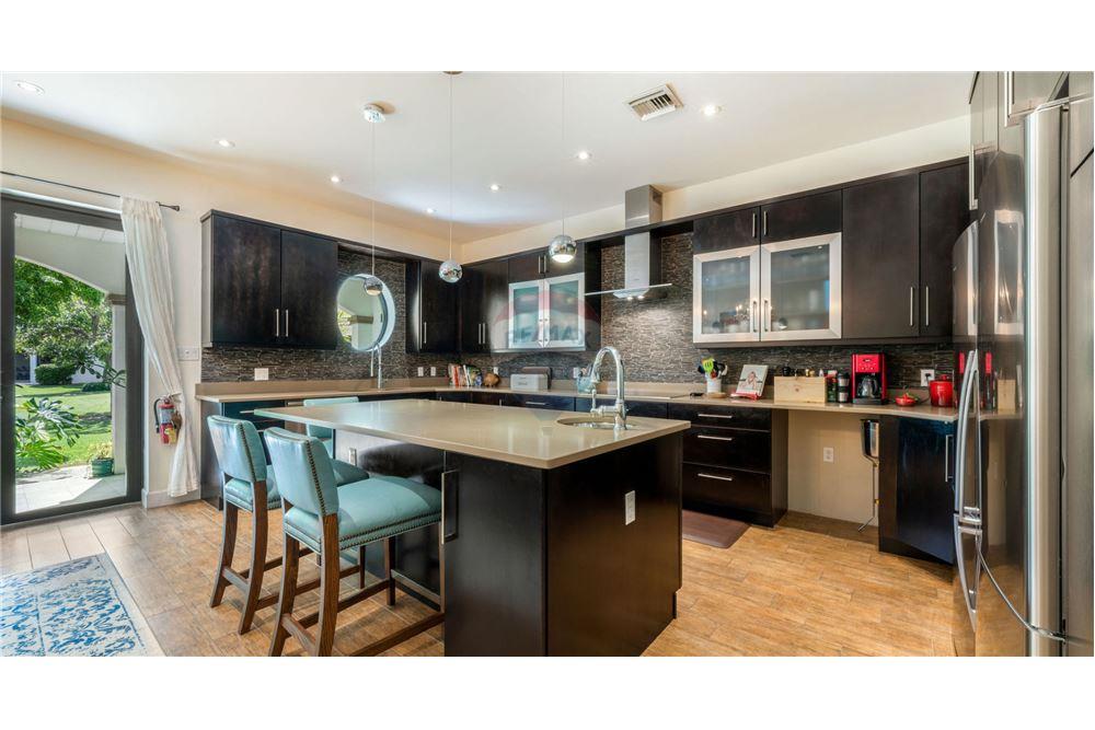 Condo/Apartment - For Sale - South Sound, South Sound, Cayman Islands - 1 - 90146034-193