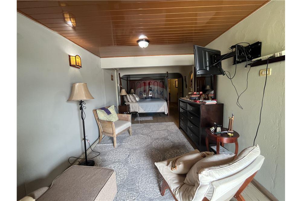 Tussenwoning - Te Koop - Arouca, Saint George, Trinidad and Tobago - 9 - 902551007-2