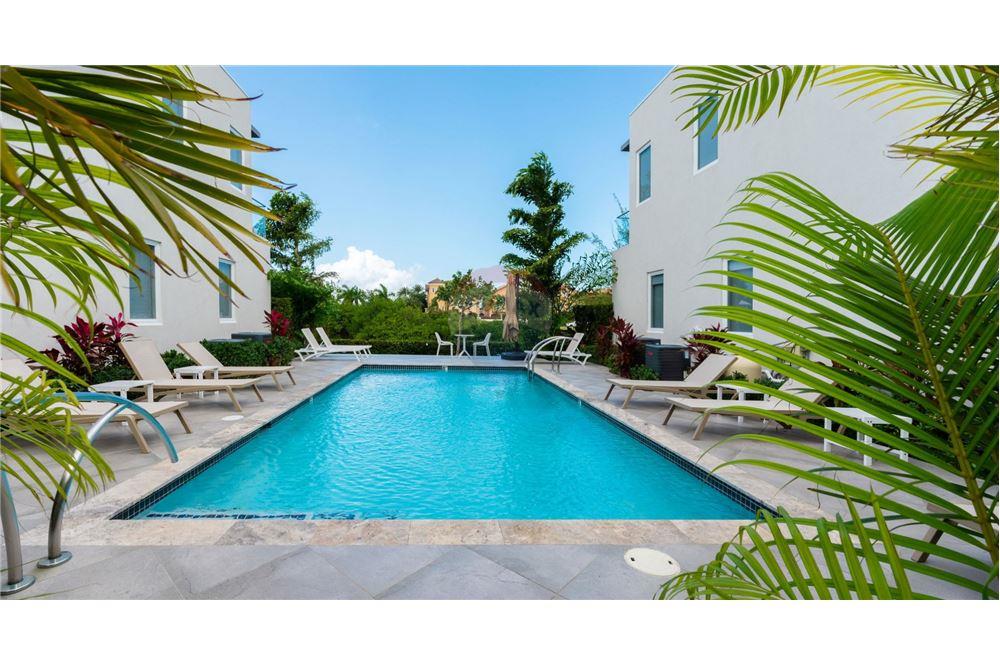 Appartement - Te Koop - W Bay Bch North, West Bay, Cayman Islands - 21 - 90146012-240