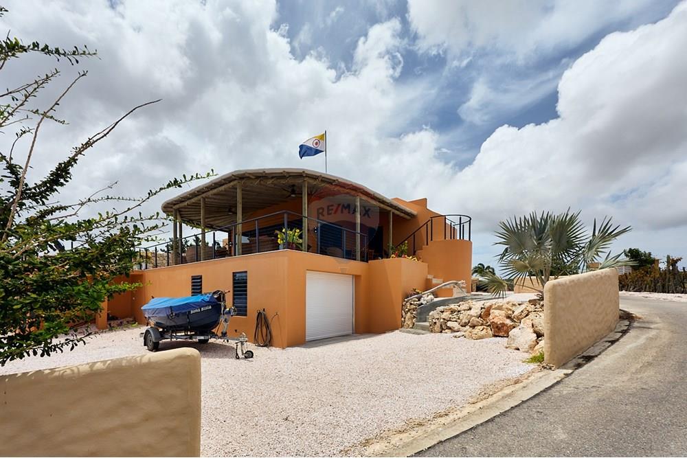 Villa - For Sale - Sabadeco, Bonaire, Bonaire - exterior b.jpg - 900171001-814