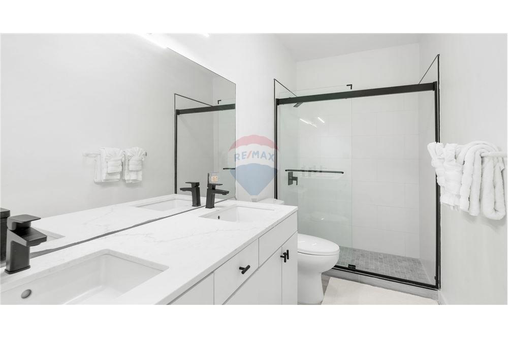 Appartement - Te Koop - W Bay Bch West, West Bay, Cayman Islands - 16 - 90146012-244