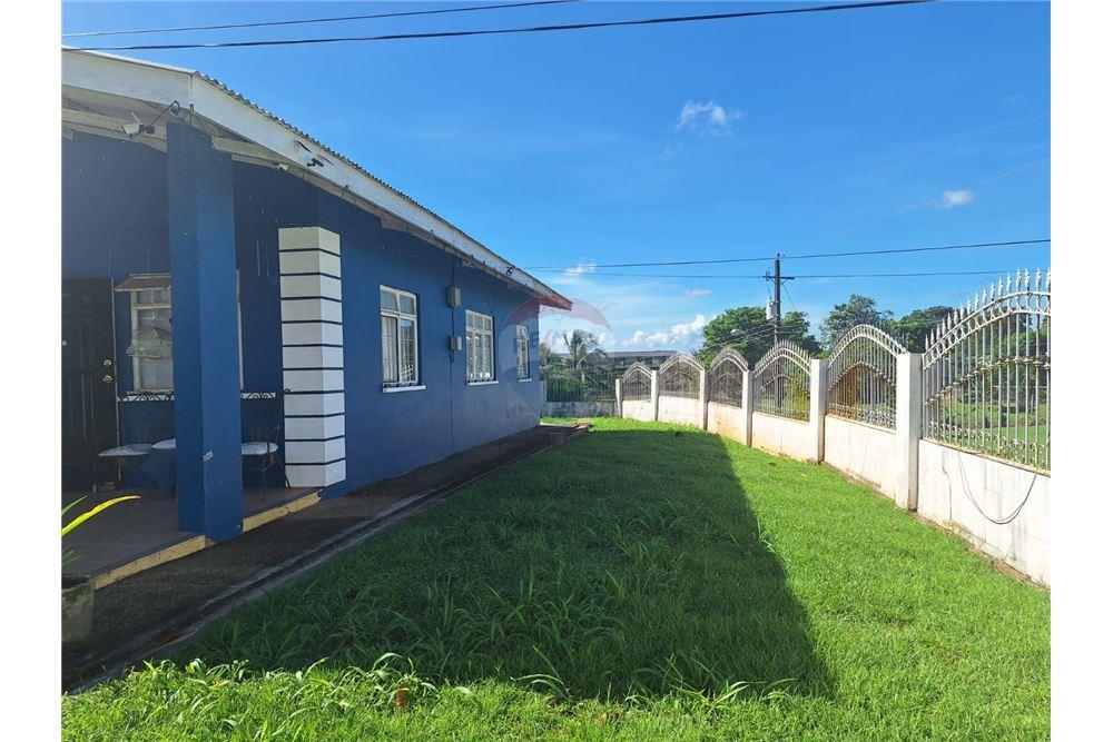 Villa - For Sale - Arouca, Saint George, Trinidad and Tobago - 2 - 90155005-50