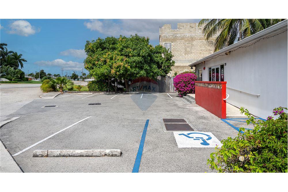 商业 - 商业/零售 - George Town Centr, George Town, 开曼群岛 - Caribbean & Central Ameri - 2 - 90146001-241